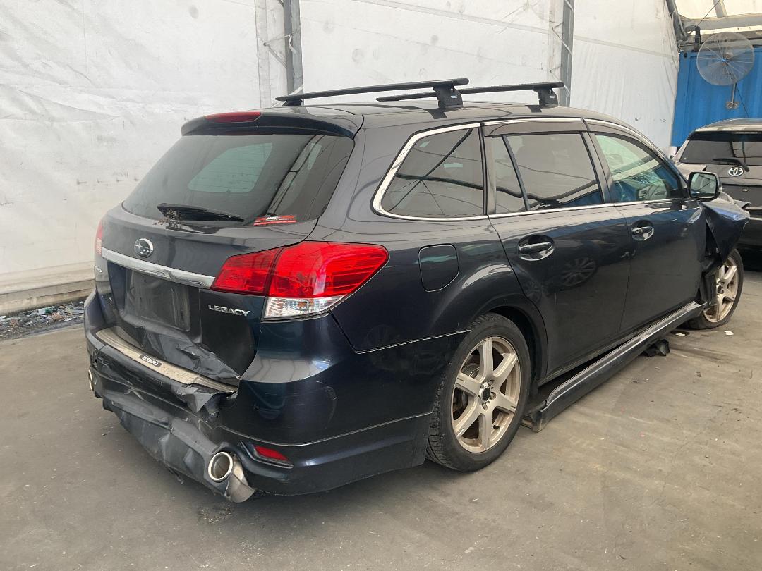 Photo '4' of Subaru Legacy AWD