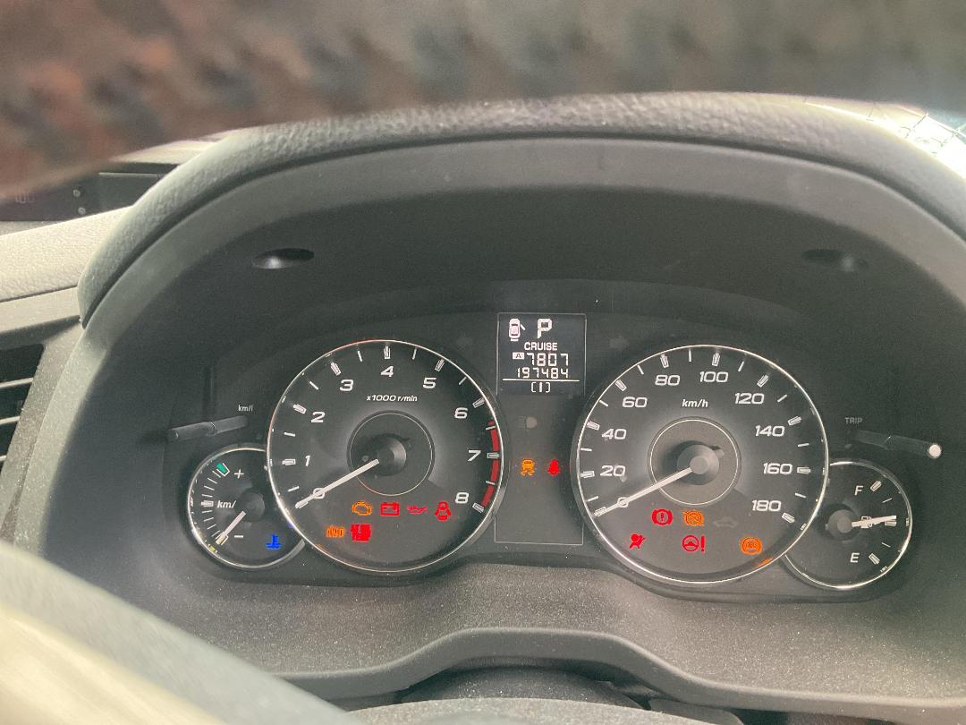 Photo '8' of Subaru Legacy AWD