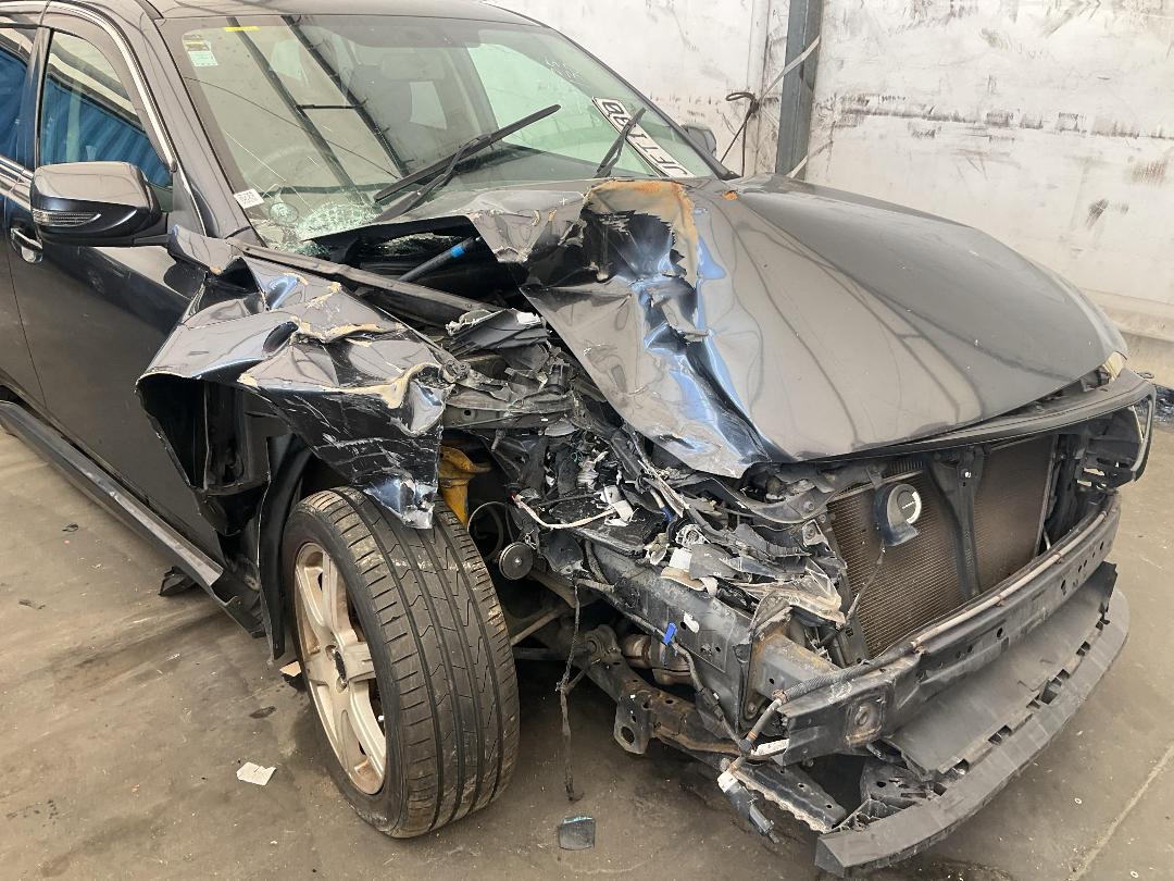 Photo '14' of Subaru Legacy AWD