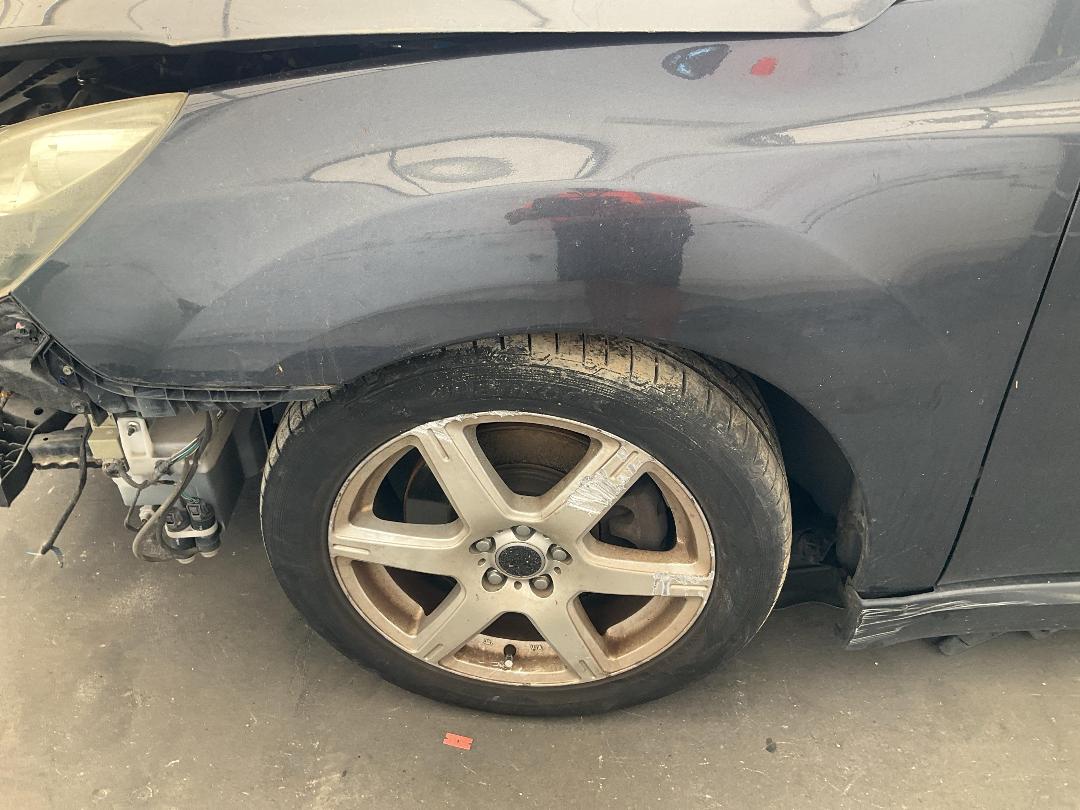 Photo '17' of Subaru Legacy AWD