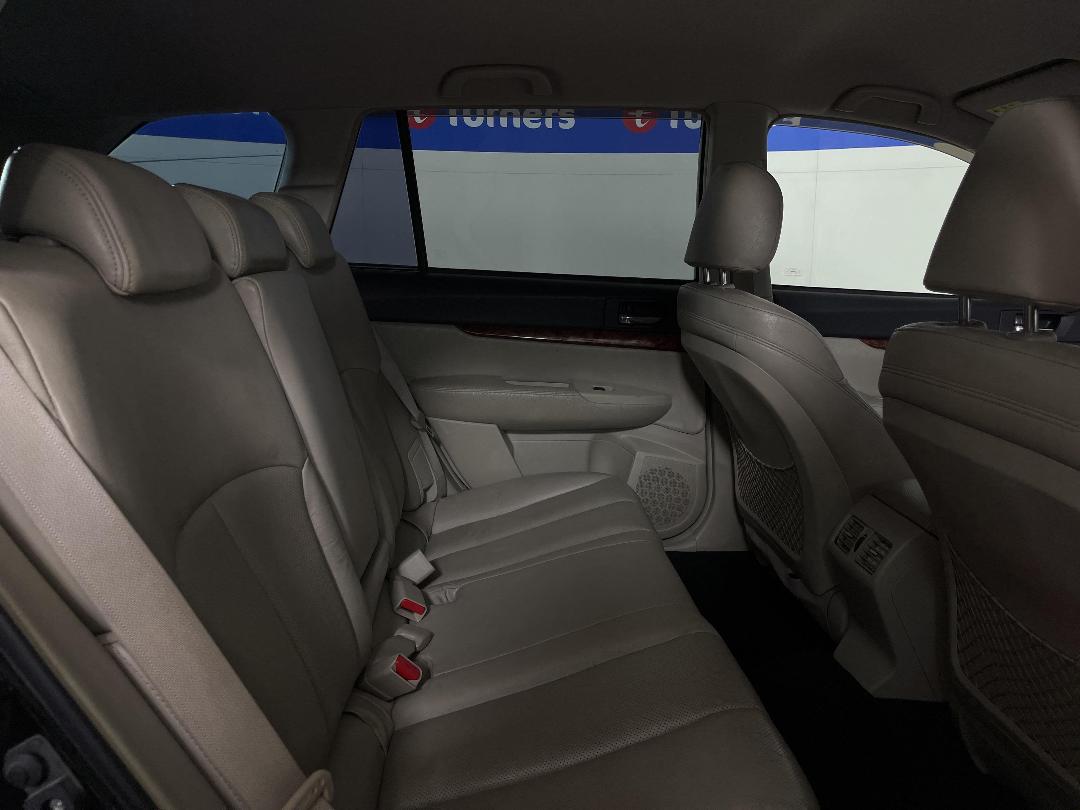 Photo '20' of Subaru Legacy