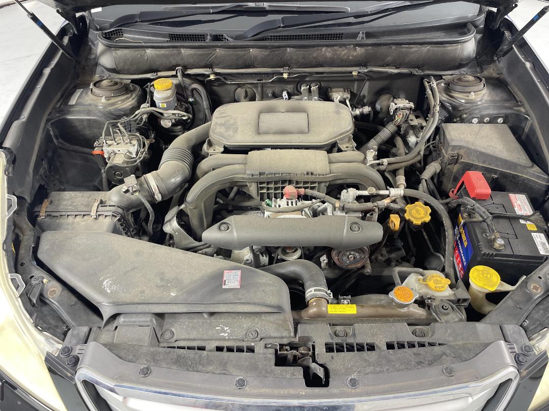 Photo '13' of Subaru Legacy