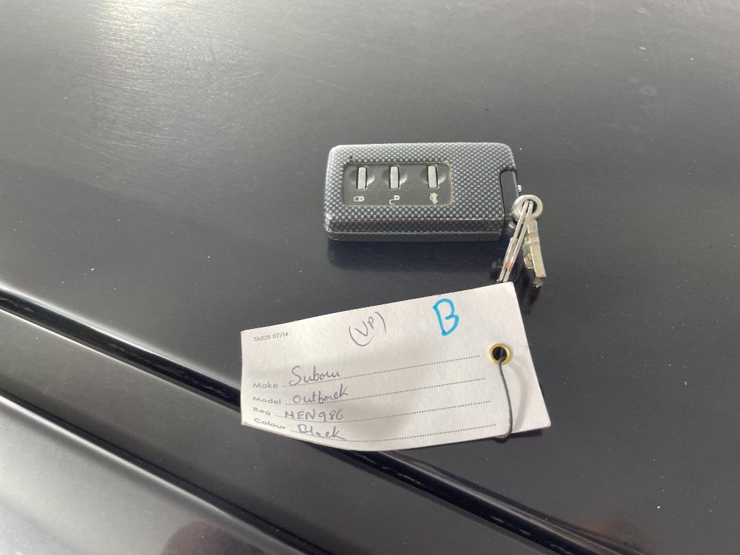 Photo '22' of Subaru Legacy