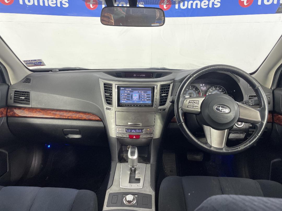 Photo '17' of Subaru Legacy