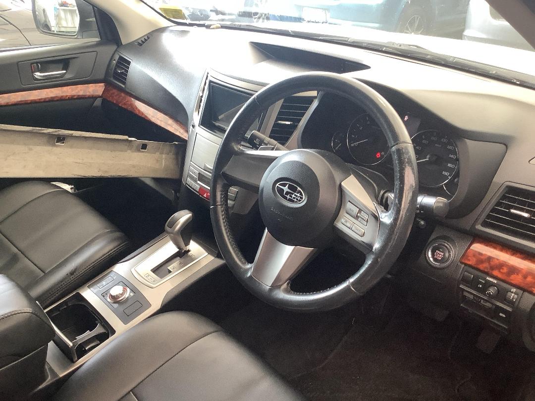 Photo '15' of Subaru Legacy Photo '15' of Subaru Legacy