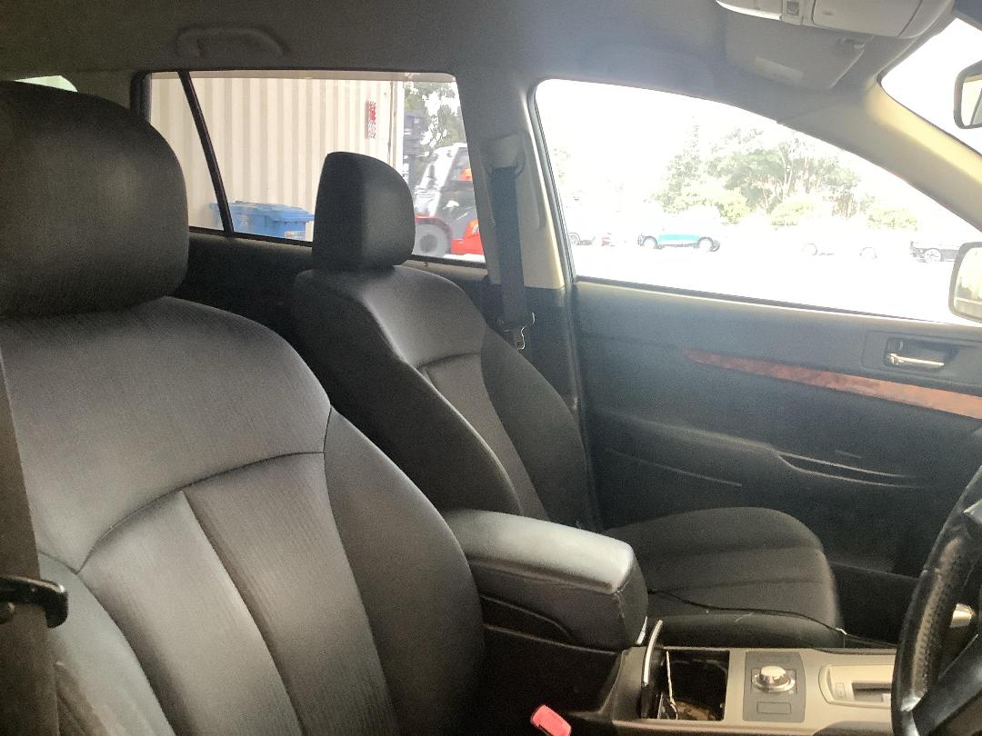 Photo '15' of Subaru Legacy AWD