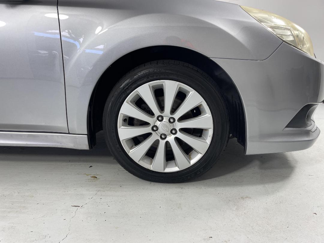 Photo '9' of Subaru Legacy Photo '9' of Subaru Legacy