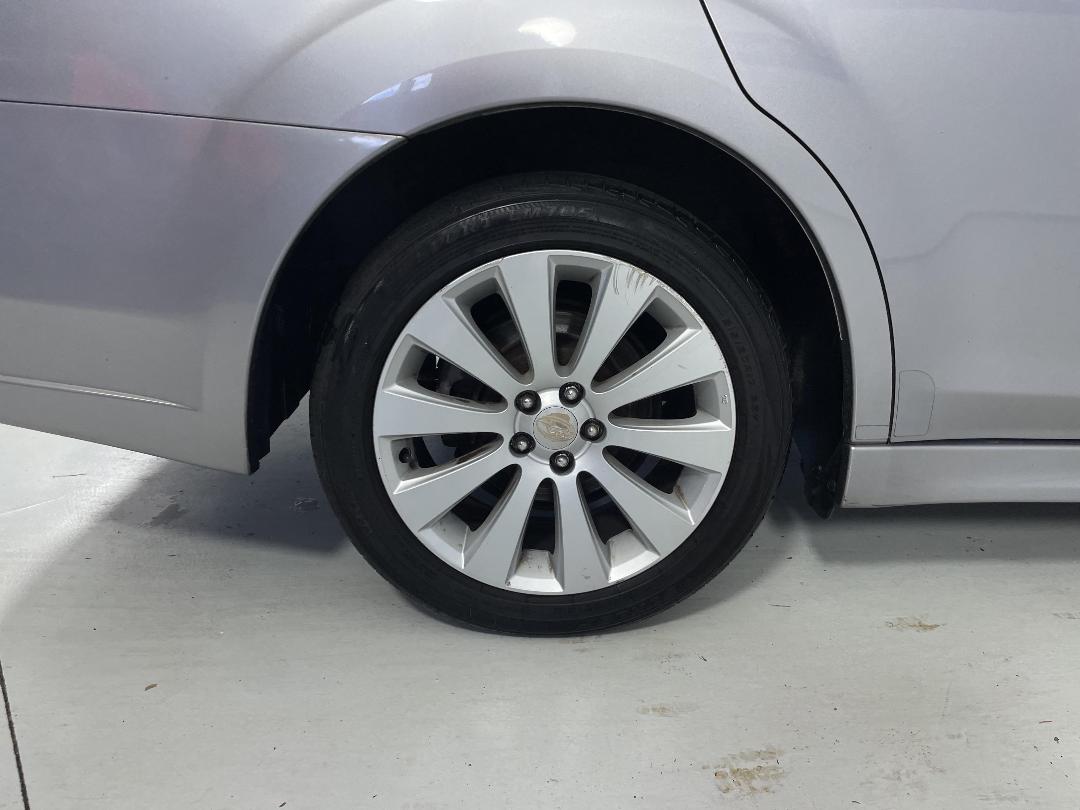 Photo '12' of Subaru Legacy Photo '12' of Subaru Legacy