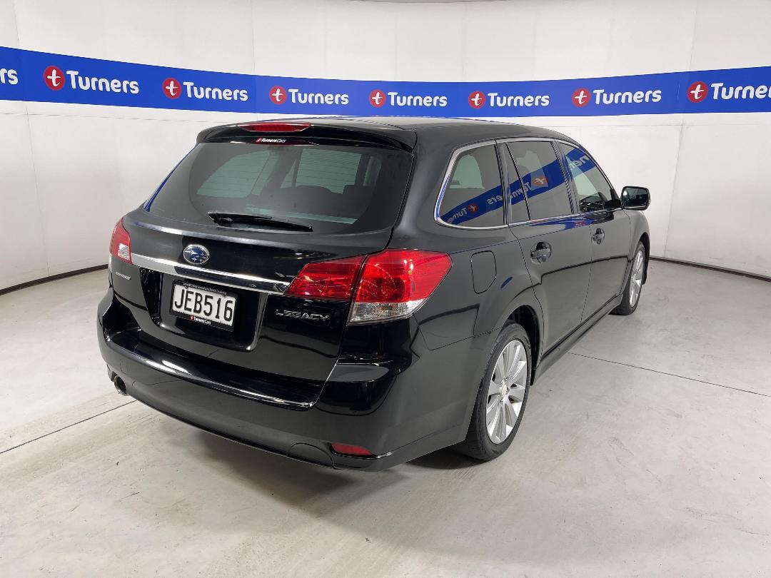 Photo '7' of Subaru Legacy