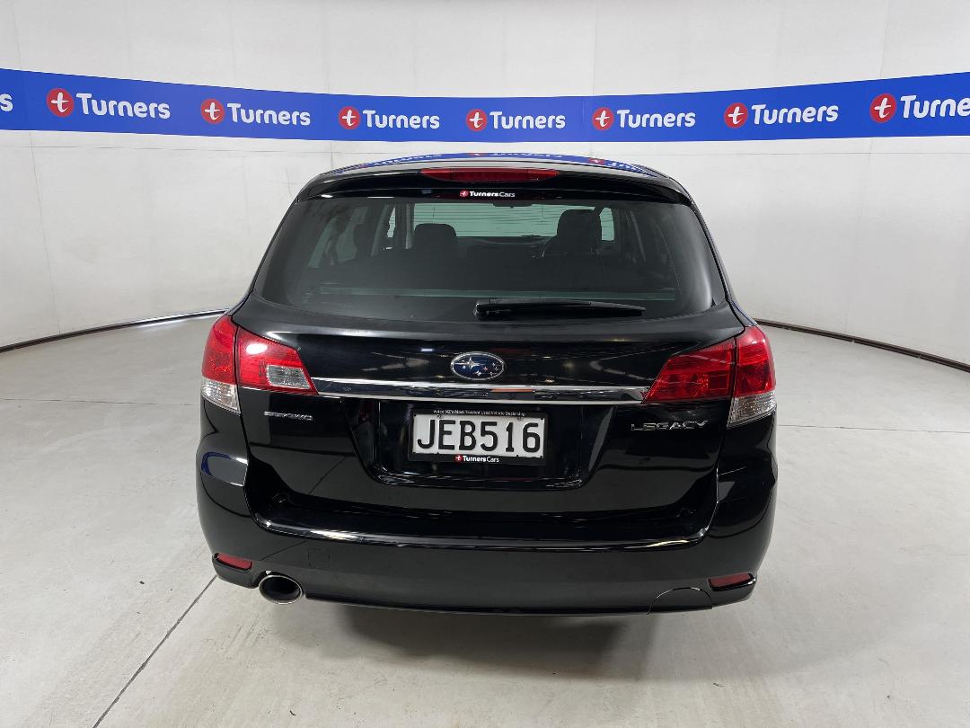 Photo '6' of Subaru Legacy