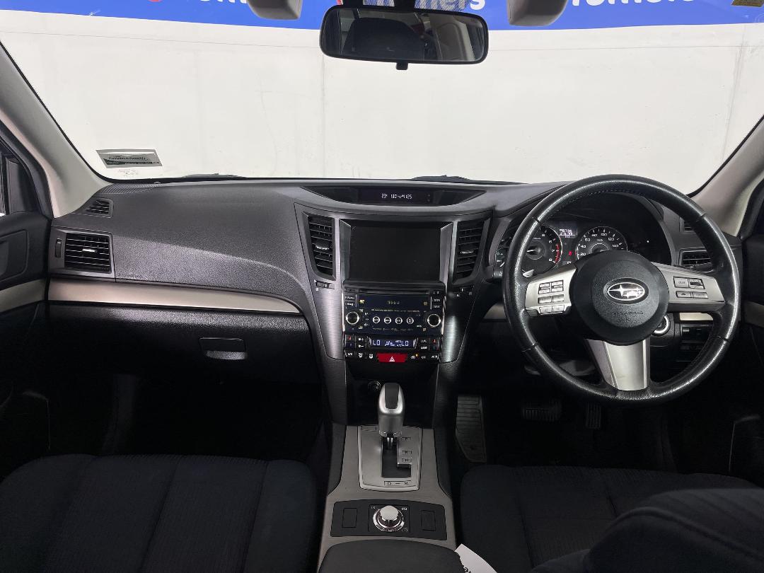 Photo '17' of Subaru Legacy