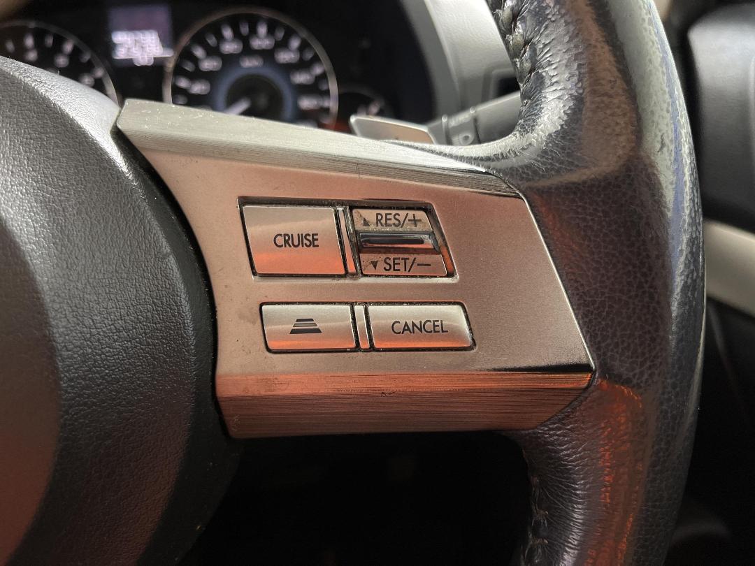 Photo '25' of Subaru Legacy