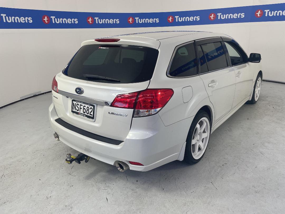 Photo '7' of Subaru Legacy