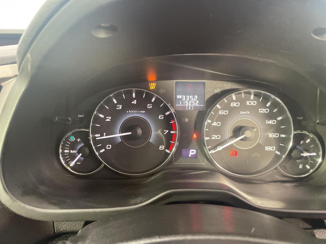 Photo '21' of Subaru Legacy