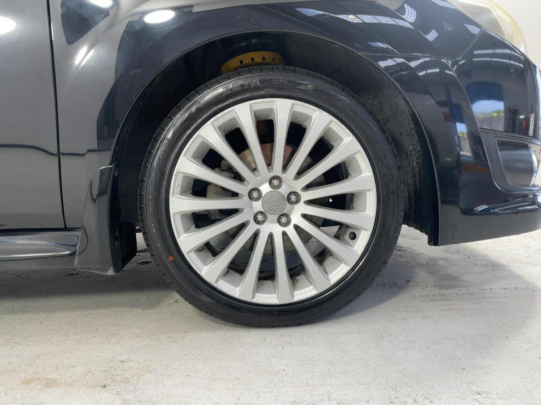 Photo '9' of Subaru Legacy