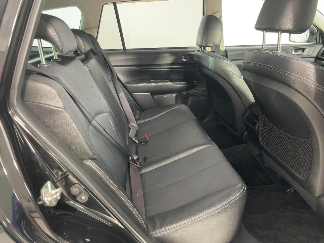 Photo '20' of Subaru Legacy