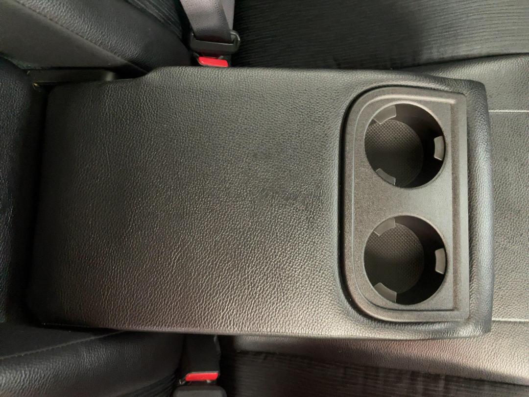 Photo '24' of Subaru Legacy