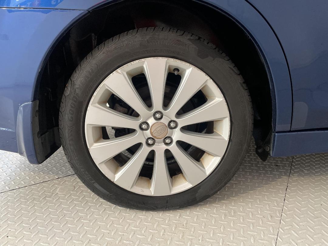 Photo '12' of Subaru Legacy Photo '12' of Subaru Legacy