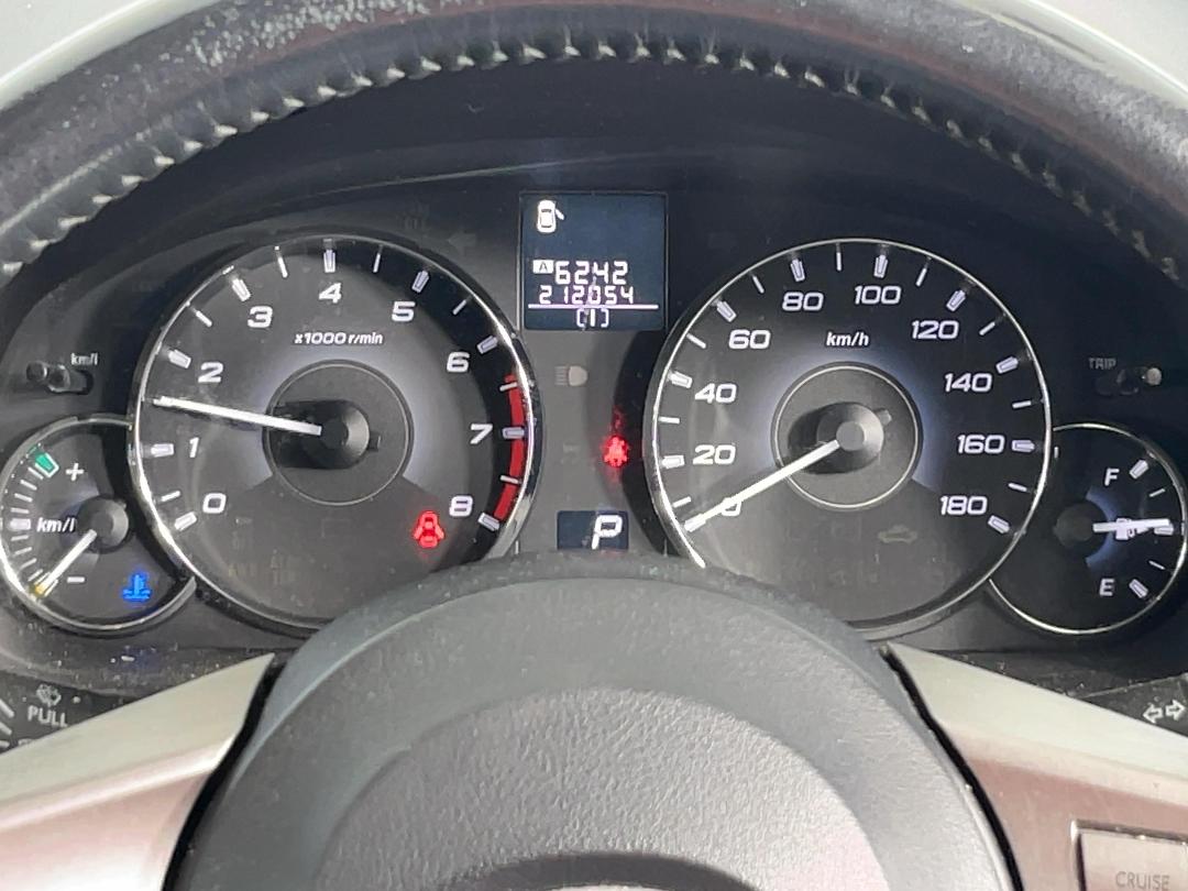 Photo '21' of Subaru Legacy