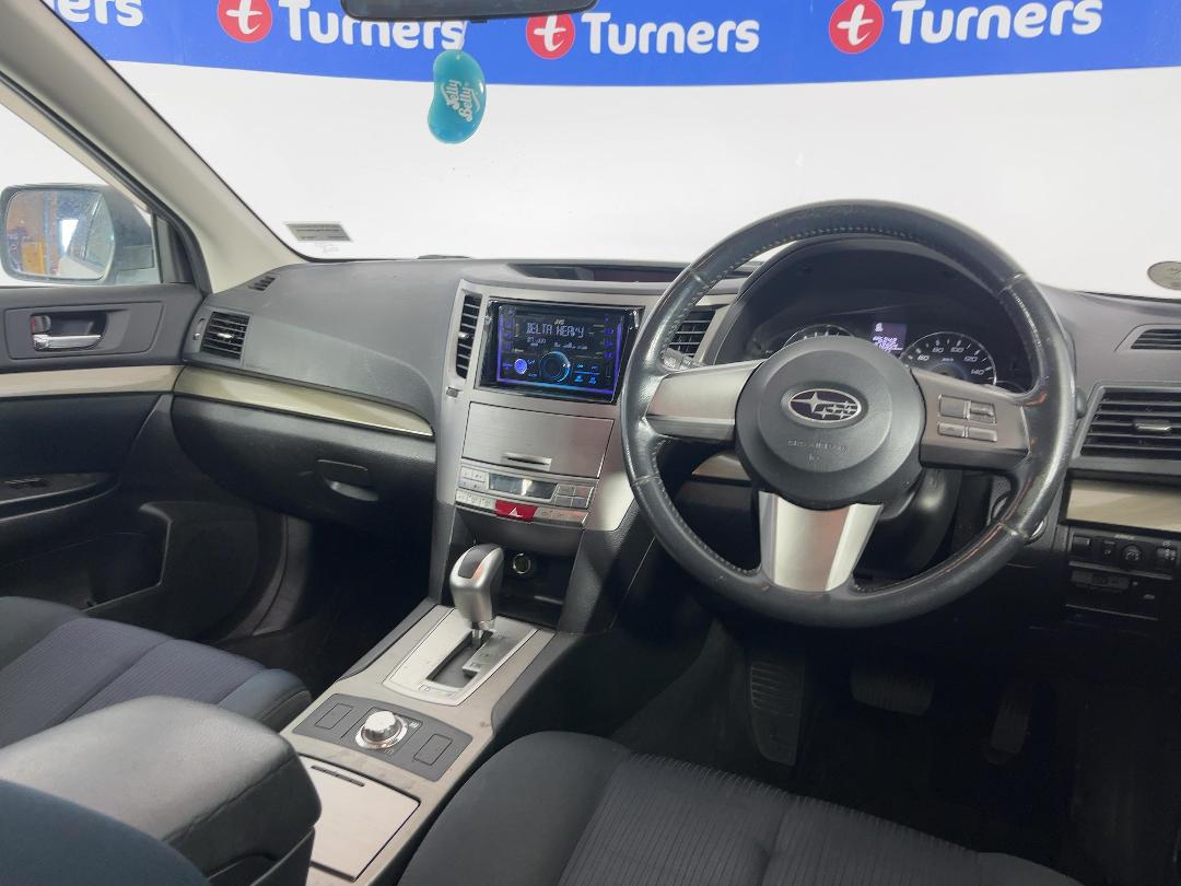 Photo '17' of Subaru Legacy