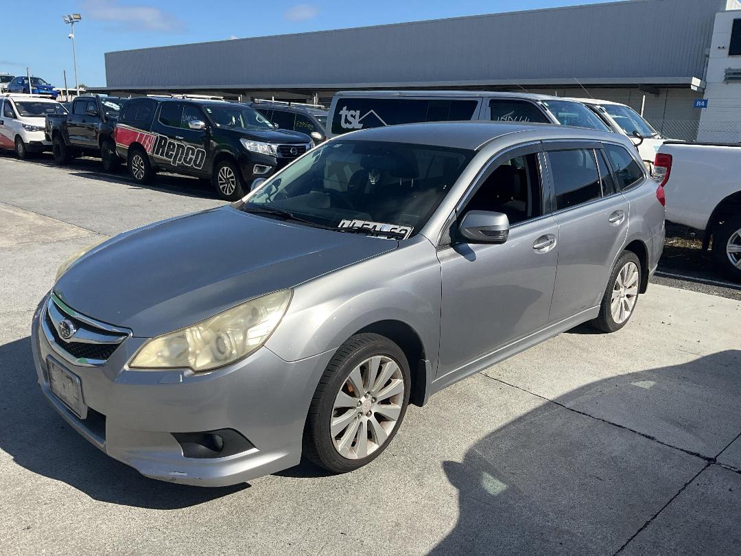 Photo '3' of Subaru Legacy Photo '3' of Subaru Legacy