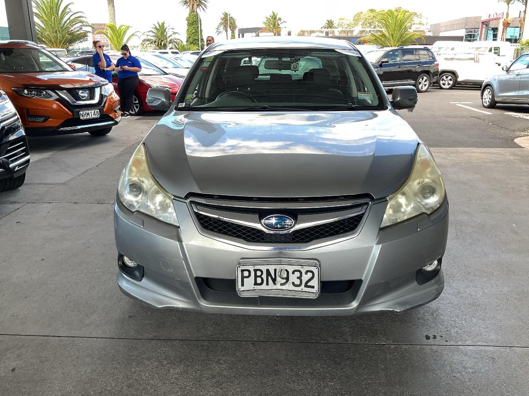 Photo '2' of Subaru Legacy