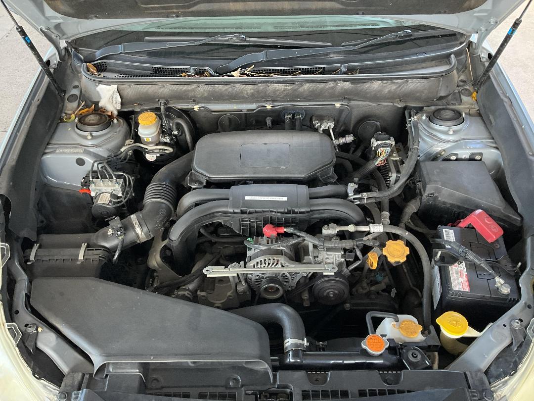 Photo '13' of Subaru Legacy