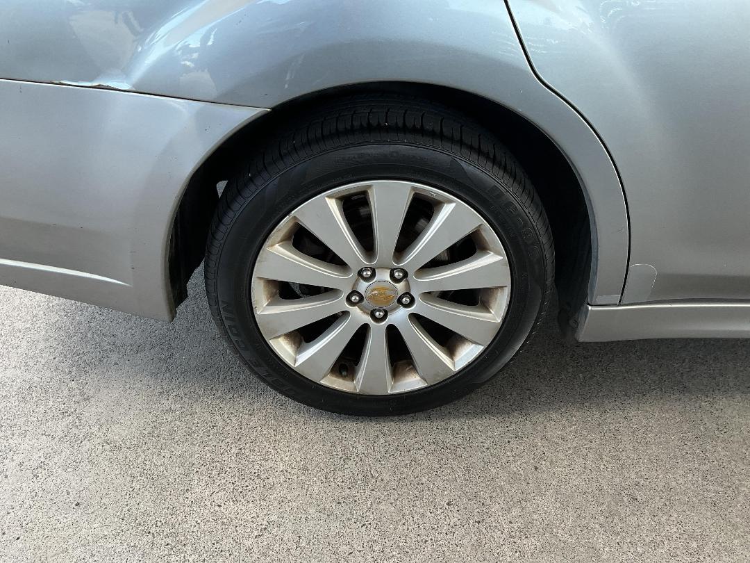 Photo '12' of Subaru Legacy