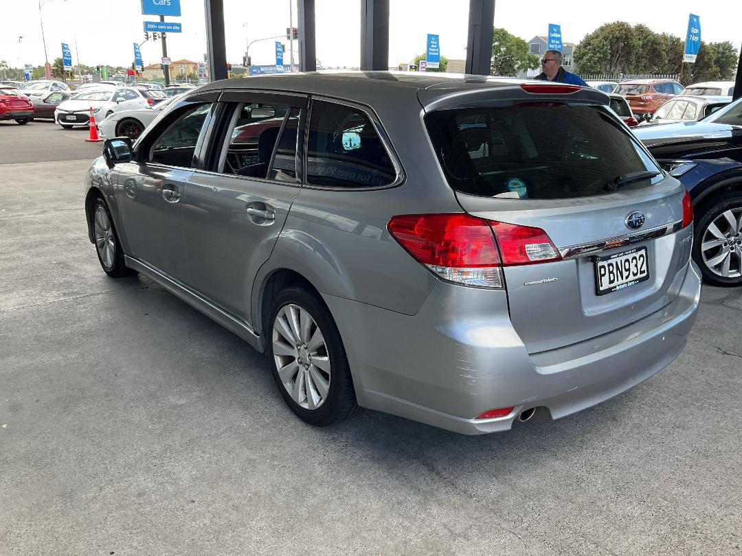 Photo '5' of Subaru Legacy