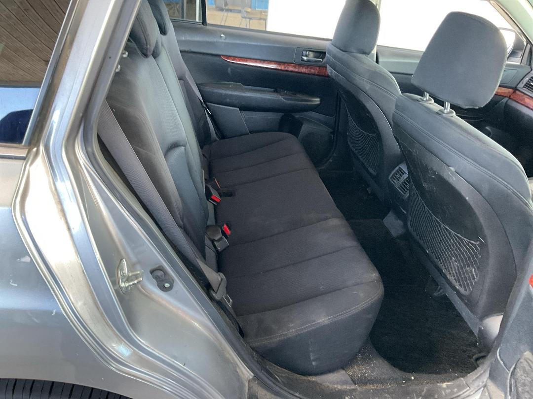 Photo '20' of Subaru Legacy