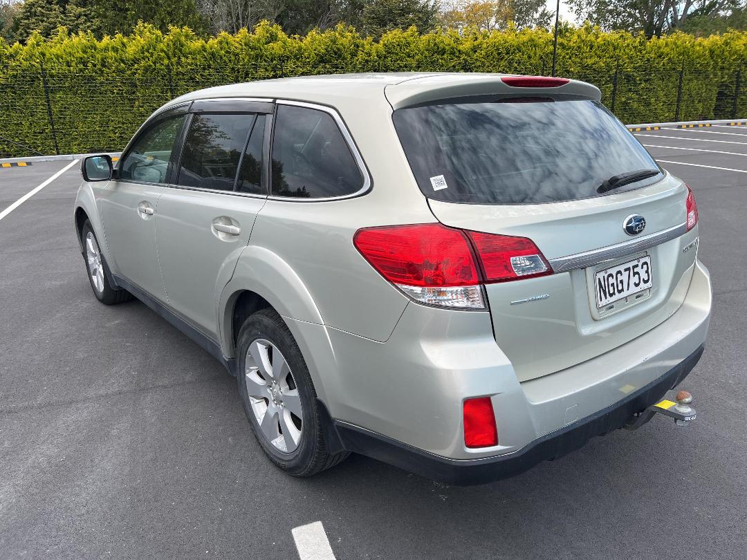 Photo '10' of Subaru Legacy Outback