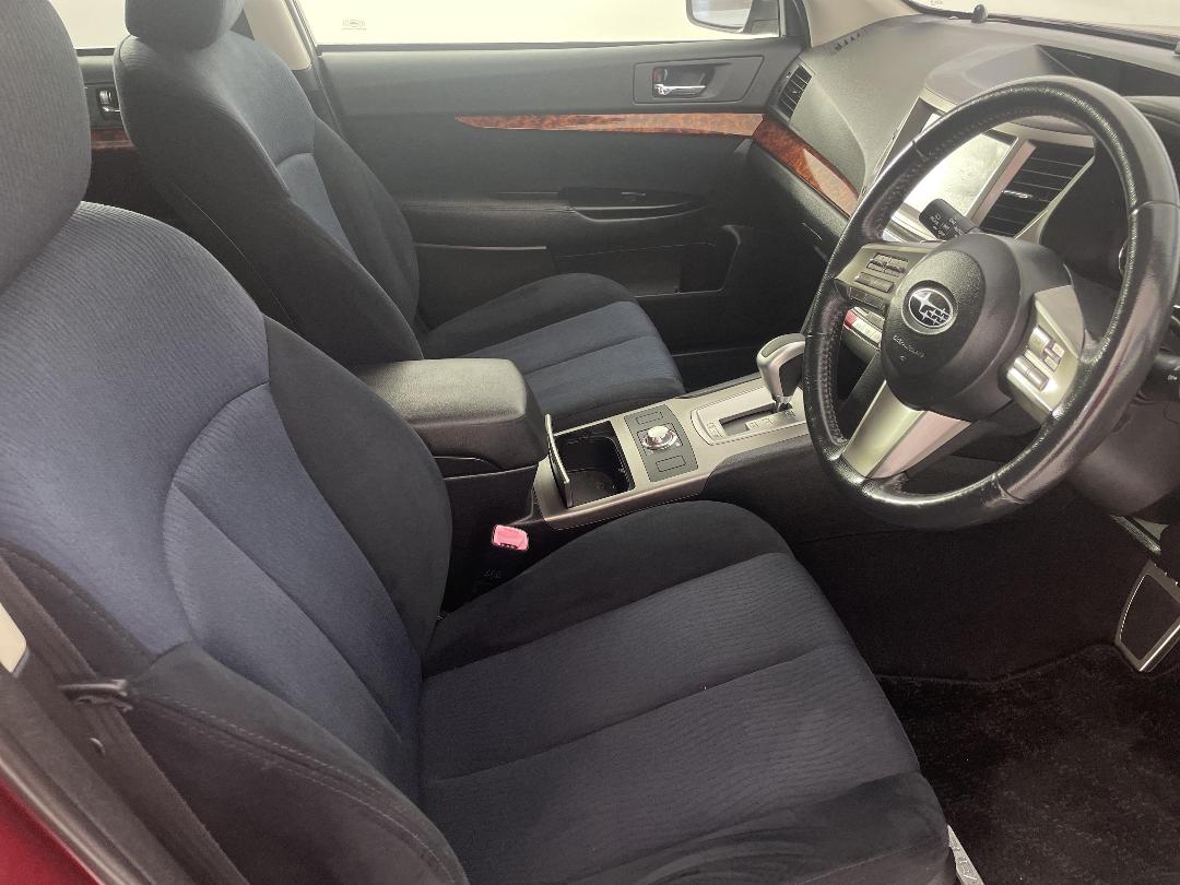 Photo '16' of Subaru Outback