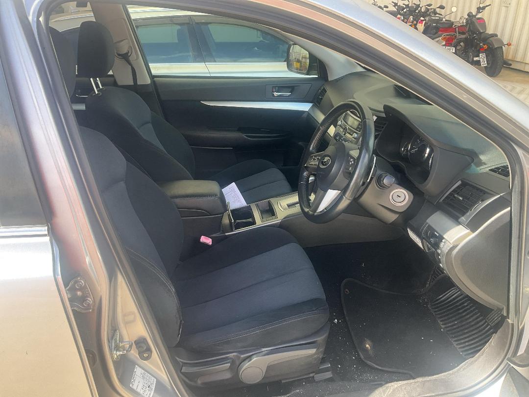 Photo '9' of Subaru Outback 25I Photo '9' of Subaru Outback 25I