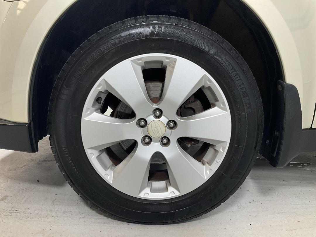 Photo '10' of Subaru Outback