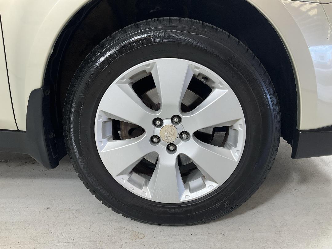 Photo '9' of Subaru Outback