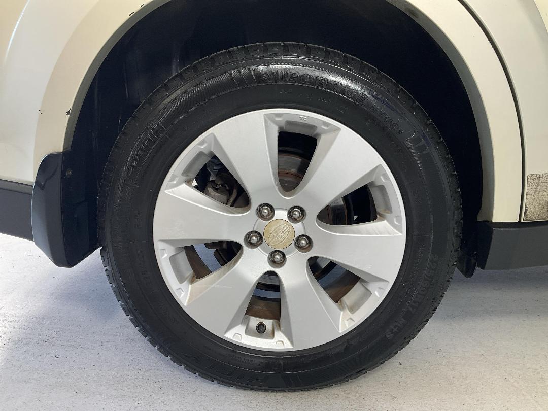 Photo '12' of Subaru Outback