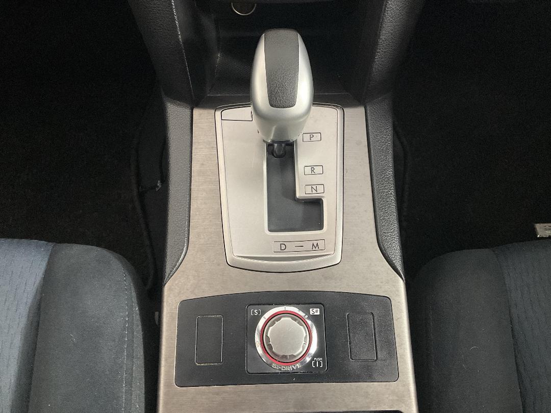 Photo '18' of Subaru Outback