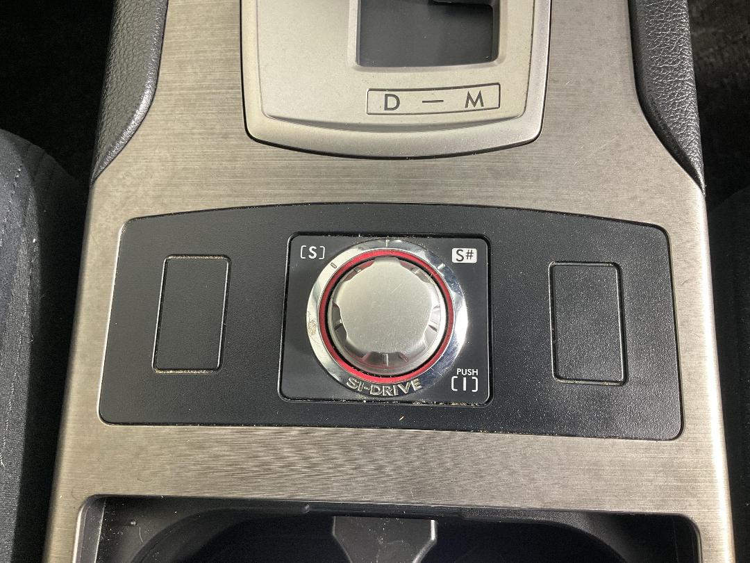 Photo '29' of Subaru Outback