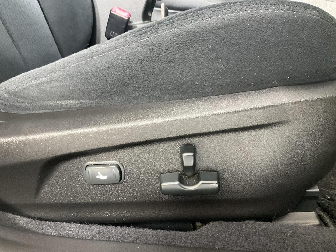 Photo '30' of Subaru Outback