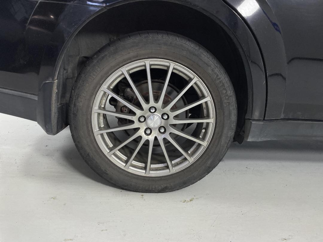 Photo '12' of Subaru Outback