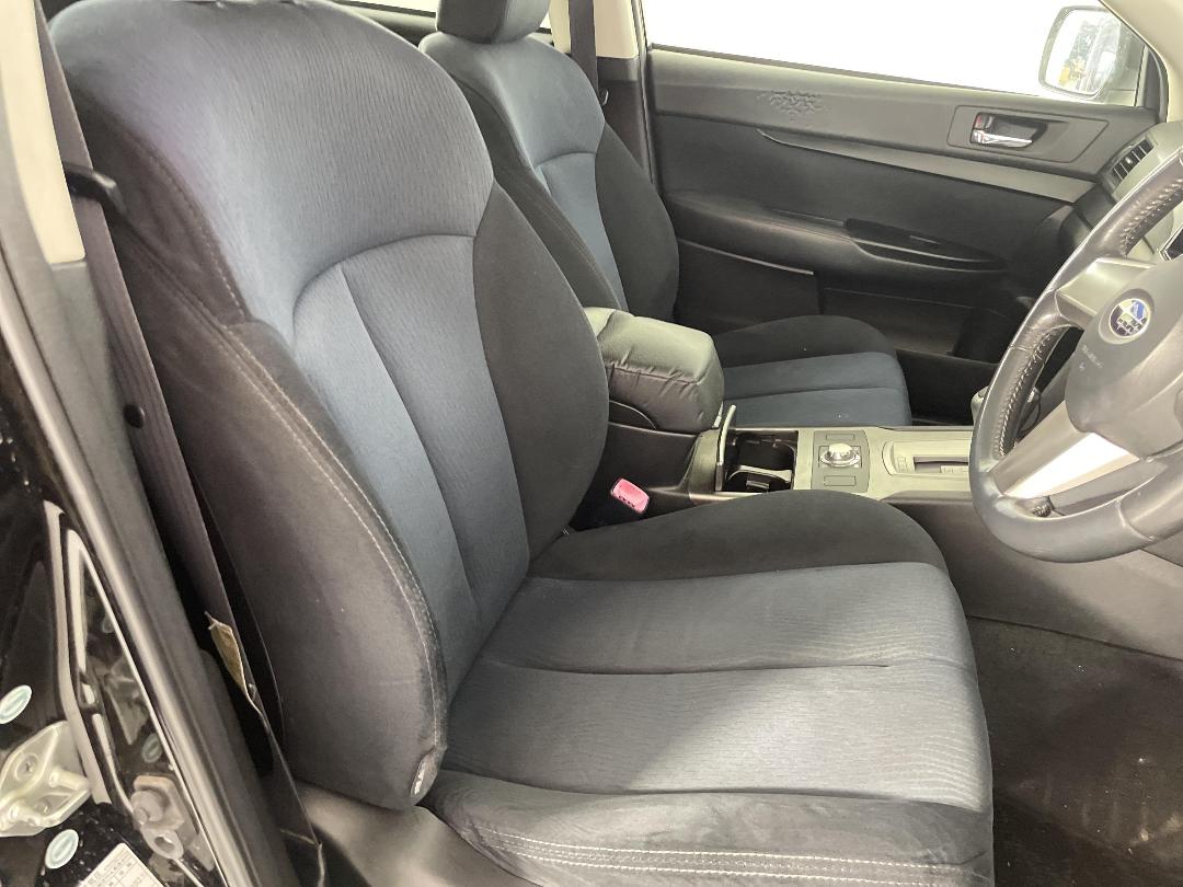 Photo '16' of Subaru Outback