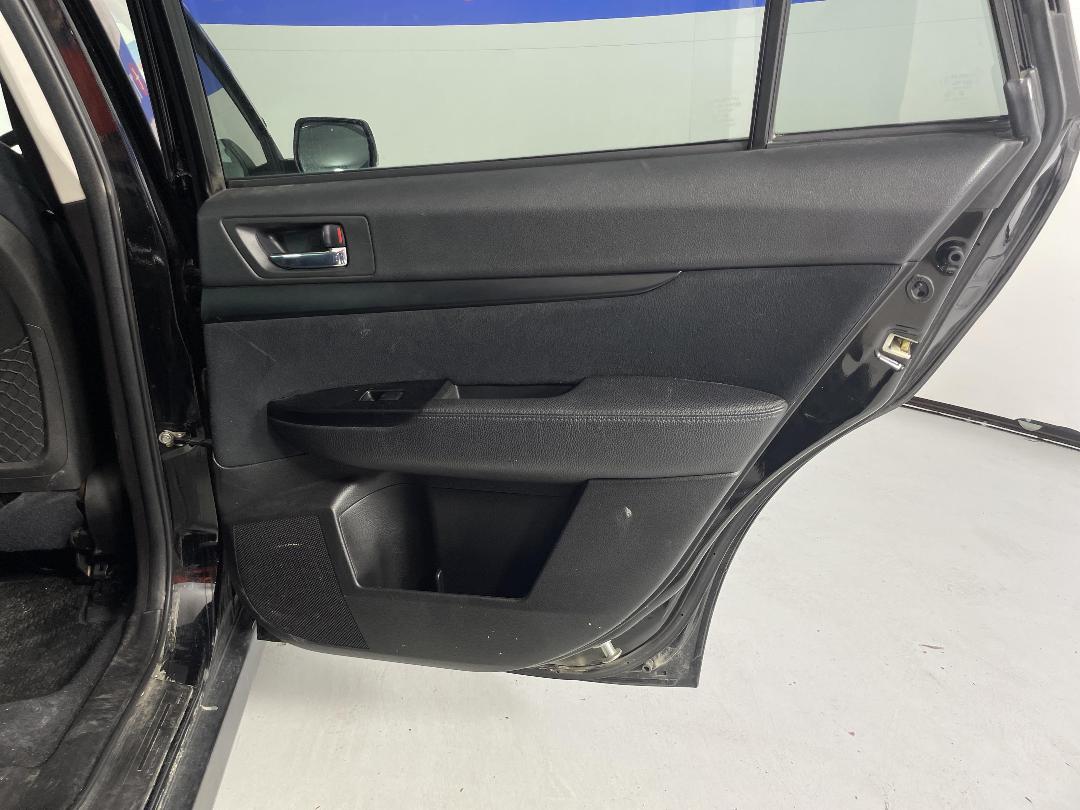 Photo '19' of Subaru Outback