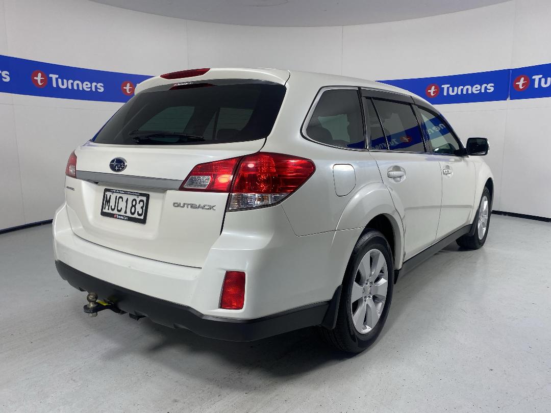 Photo '7' of Subaru Outback Photo '7' of Subaru Outback