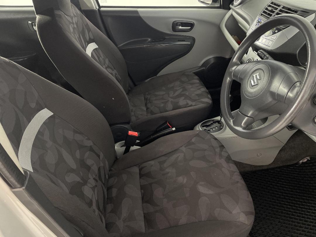 Photo '16' of Suzuki Alto Photo '16' of Suzuki Alto