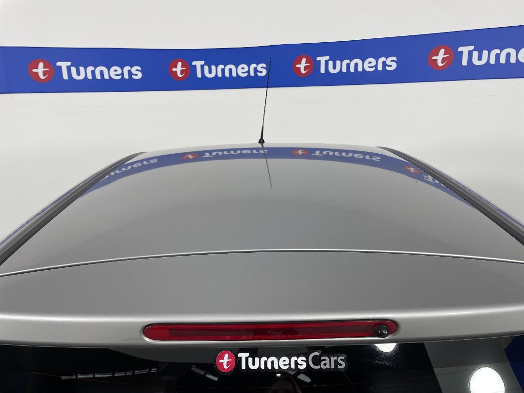 Photo '28' of Suzuki Alto Photo '28' of Suzuki Alto