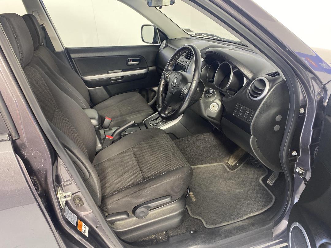 Photo '16' of Suzuki Grand Vitara