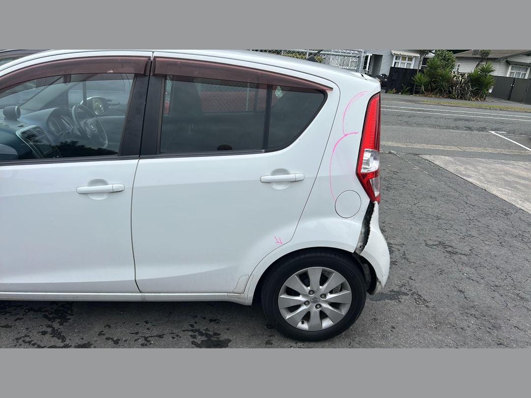 Photo '3' of Suzuki Splash