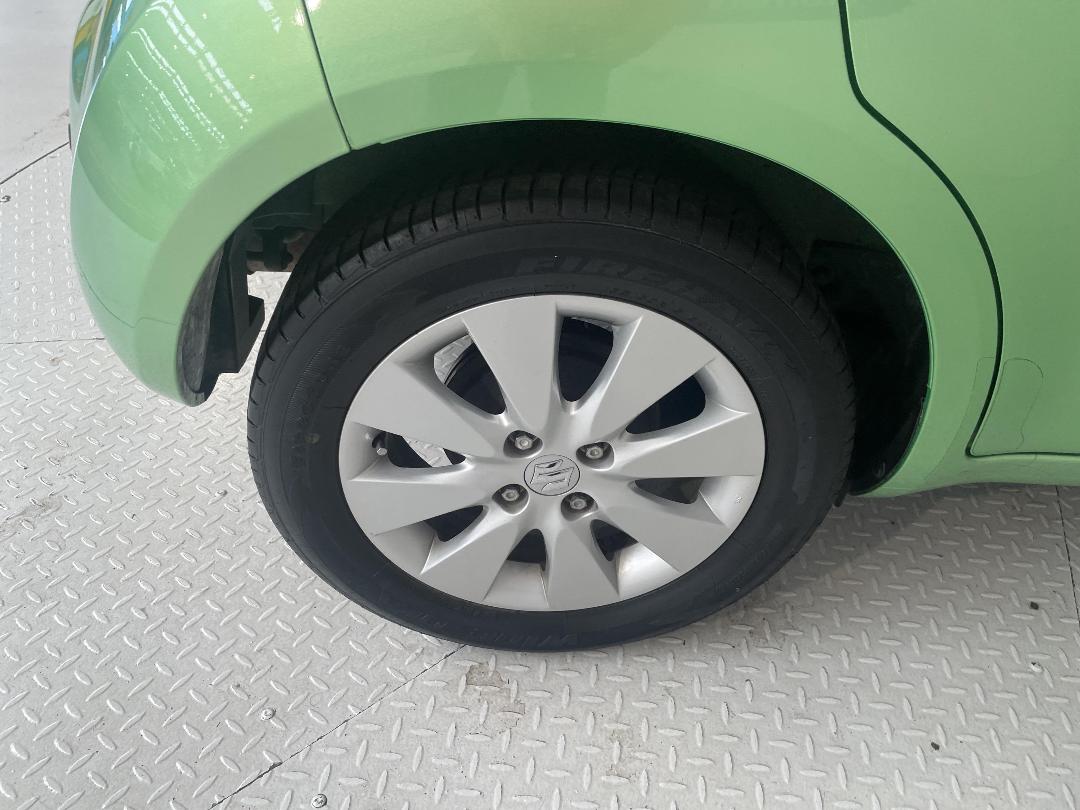 Photo '12' of Suzuki Splash