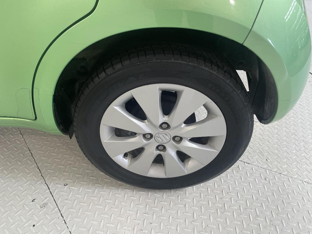 Photo '11' of Suzuki Splash