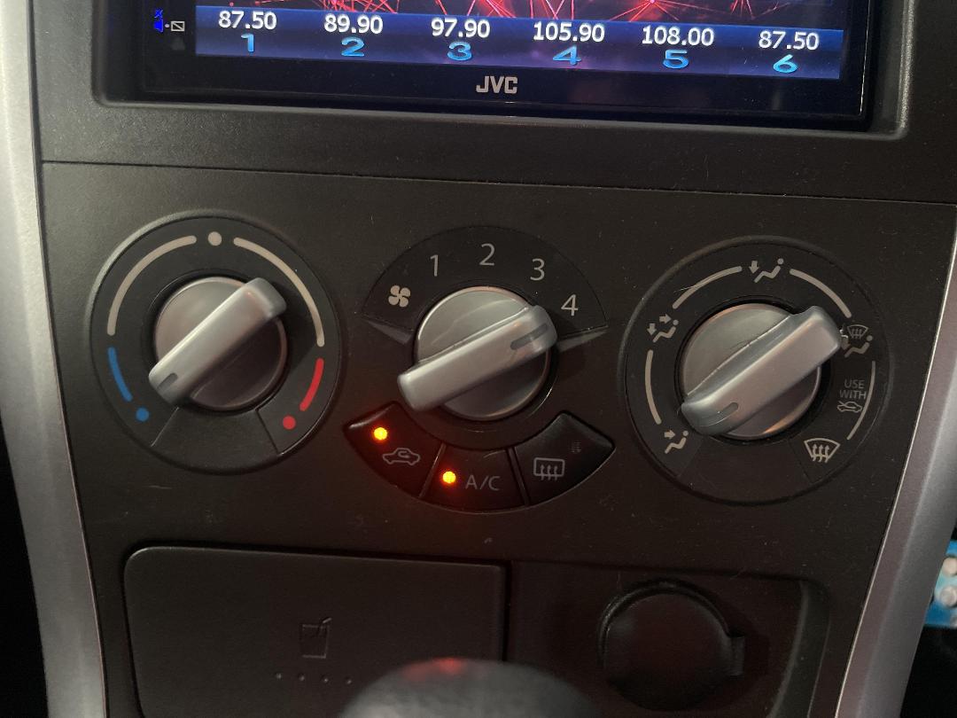 Photo '27' of Suzuki Splash